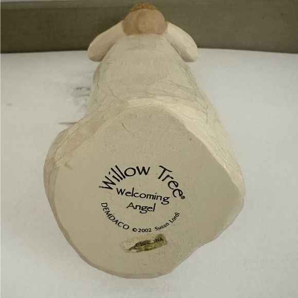 Willow Tree "Welcoming Angel" Figurine - Picture 5 of 5